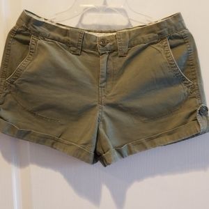 ⛱⛱Lucky Brand Army green Shorts 4/27⛱⛱